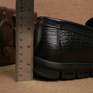 Mocassins pour hommes AIBUQIS, bout rond, à enfiler, en cuir véritable, confortables, chaussures décontractées pour le printemps - Product Image 3