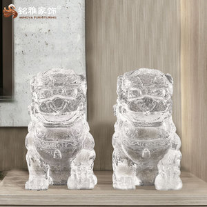 Fábrica China Fengshui decoración de oficina en casa Kylin estatua transparente escultura de resina productos artesanales - Product Image 2