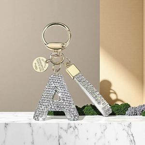 Llavero de Aleación de Zinc con Incrustaciones de Diamantes para Mujeres y Niñas, Brillante y Bonito, Accesorio para Llaves de Coche y Mochila - Product Image 2