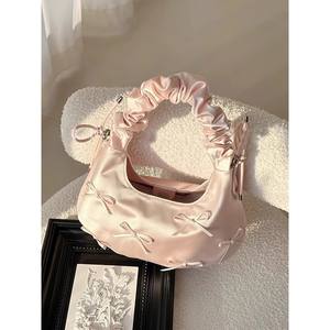 Sac à main pour femme de style coréen printemps 2025, sac nuage sous le bras haut de gamme avec nœud plissé et décoration en diamant, sac à bandoulière de niche - Product Image 5