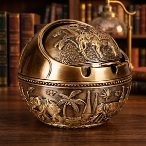 Cendrier de bureau rond en laiton vintage avec motif éléphant et palmier pour la décoration de la maison - Product Image 5