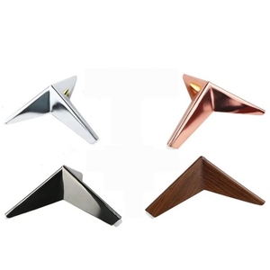 Patas de Sofá Metálicas Modernas y Resistentes, Accesorios de Ferretería para Muebles, Hechas en Vietnam para Uso en Hoteles, Venta al Por Mayor - Product Image 3