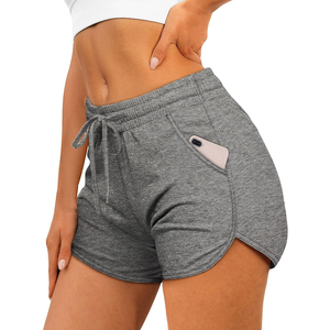 กางเกงขาสั้นผ้าฝ้ายเอวสูงสำหรับผู้หญิง ดีไซน์เรียบหรูและมินิมอล เหมาะสำหรับการใช้งานได้หลากหลายในชีวิตประจำวัน - Product Image 1