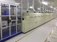 Four tunnel continu à convoyeur - Contrôlé par PLC - Moteurisé pour séchage et durcissement automatisés dans les lignes de production