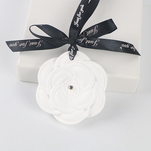 Bán Buôn Gốm Thơm Sứ Camellia Hoa Hương Thơm Hương Thơm Tinh Dầu Khuếch Tán Treo Xe Tủ Quần Áo Làm Mát Không Khí - Product Image 3