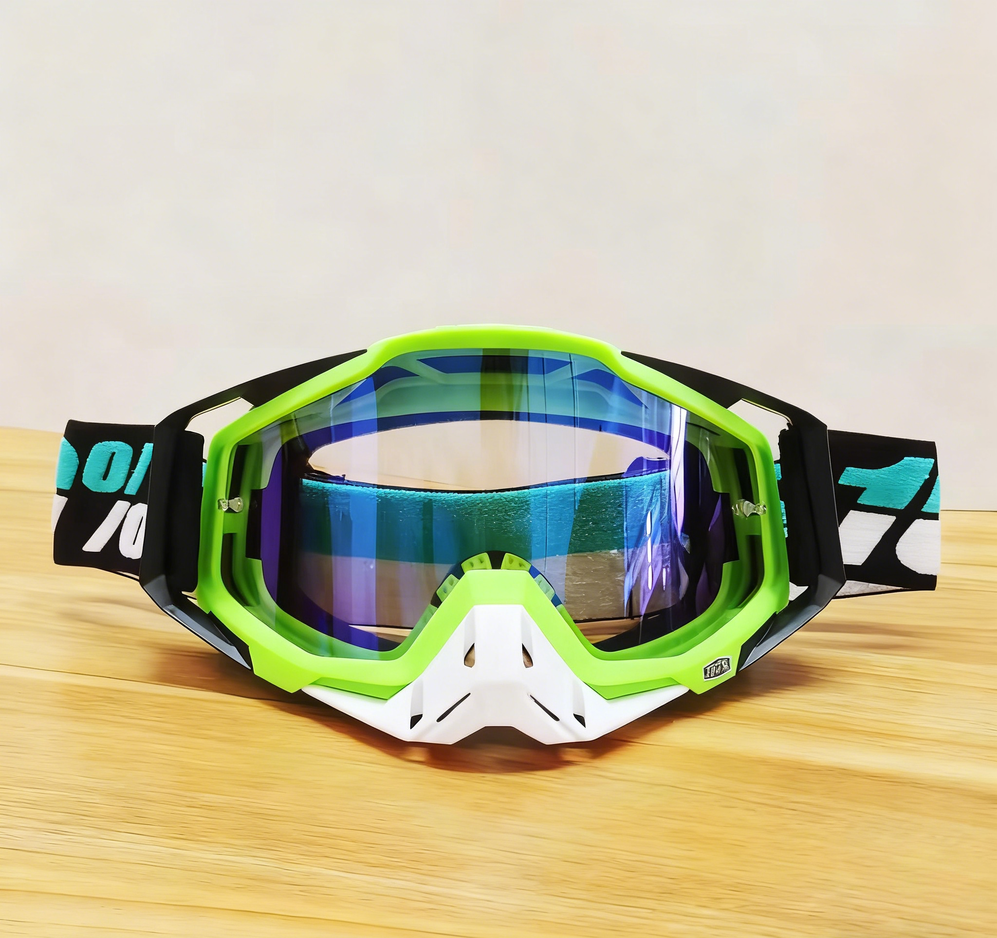 5 comprimés vert fluorescent, nez blanc et bleu.