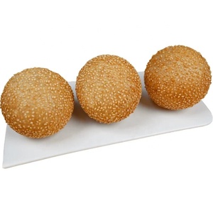 Boules de riz glutineux glacé au sésame, garniture aux haricots rouges, vente en gros, dessert asiatique, collation pour la restauration - Product Image 1