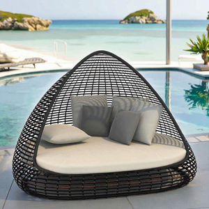 Chaise longue <span class=keywords><strong>de</strong></span> <span class=keywords><strong>jardin</strong></span> en rotin tressé en forme <span class=keywords><strong>de</strong></span> cocon, structure en aluminium, design contemporain résistant aux intempéries, coussin lavable, garantie 2 ans - Product Image 1