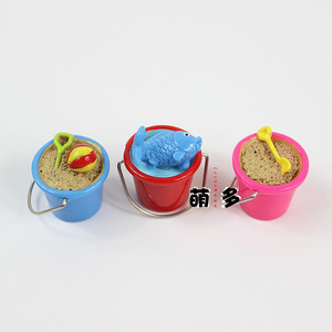 Adornos de cubos de resina en miniatura con arena y juguetes para decoración de casas de muñecas - Product Image 3