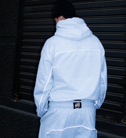 Set Hoodie dan Celana Olahraga Pria Custom dengan Strip Reflektif, Tracksuit 2 Potong, Logo Garis Reflektif, Berlapis Fleece