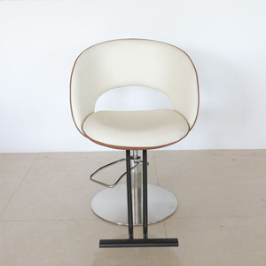 Chaise de Barbier Moderne et Simple en Cuir, Pivotante et Hydraulique, Petite Chaise de Salon pour Coiffeur - Product Image 4