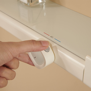 Système de douche mural thermostatique numérique moderne en laiton massif avec commande à touches <span class=keywords><strong>piano</strong></span> blanches et pommeau de douche pluie pour un confort de luxe - Product Image 5