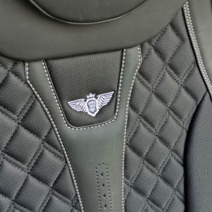 Couleurs roses des coussins de siège de voiture pour dame version cinq places antidérapante housses de siège de voiture en cuir perforé ensemble complet univers - Product Image 5