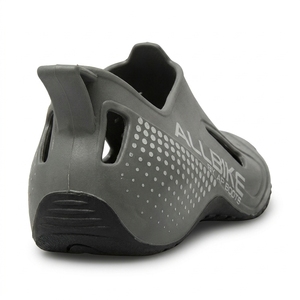 El calzado AP ALLBIKE presenta una construcción duradera de PVC, una elegante entresuela gris y una suela exterior negra, que combinan comodidad y estilo. - Product Image 3