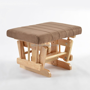 Sillón mecedora y otomana de madera moderna para lactancia y cuidado del bebé, ideal para centros de cuidado y guarderías. - Product Image 6