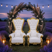 Chaise Trône Royale Style Moderne avec Cadre Doré et Revêtement en Cuir PU pour Décoration de Scène de Mariage, Location d'Événements, Vente en Gros