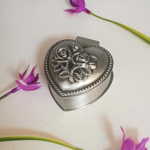 Dropshipping Shopify Creative Metal Jewelry Box Vintage Classic Treasure Chest Small Ring <b>Earring</b> Bracelet <b>Case</b> - Product Image 5