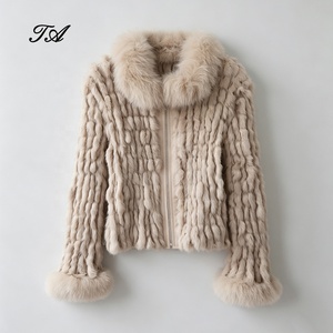 Tyan 2026 Nuovo <span class=keywords><strong>Cappotto</strong></span> Invernale in Pelliccia di Coniglio <span class=keywords><strong>Beige</strong></span>, <span class=keywords><strong>Corto</strong></span> con Ampio Colletto in Pelliccia di Volpe, Elegante e Versatile - Product Image 1