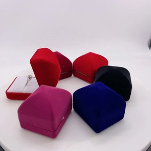 Wholesale High-end Spray Velvet <strong>Jewelry</strong> <strong>Box</strong> <strong>Flocking</strong> Flannel Ring Earrings <strong>Box</strong> <strong>Jewelry</strong> Packaging <strong>Box</strong>