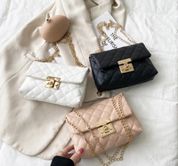 Sacs à bandoulière pour femmes, chaîne tendance, marques célèbres, sacs à main et pochettes de luxe en cuir PU pour femmes, vente chaude