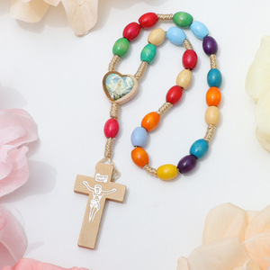 Vente en gros de bracelets de prière musulmans islamiques en perles de bois unisexes, chapelet noué avec croix Jésus, bijoux religieux - Product Image 1