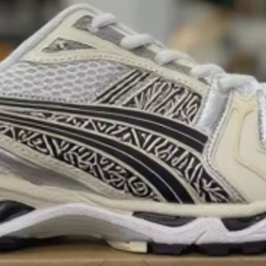 Chaussures de sport respirantes et confortables, nouveau style d'été, avec absorption des chocs et fonction antidérapante, chaussures de course - Product Image 2
