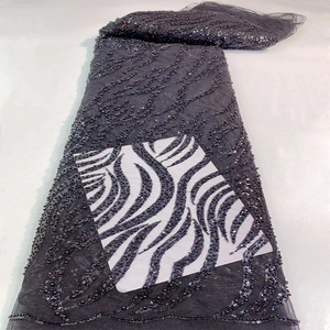 Wunderschöne und charmante nigerian ische Kristall Pailletten mehrfarbige Mesh Stickerei Hochzeits kleid Perlen Ballkleid Spitze Stoff - Product Image 3