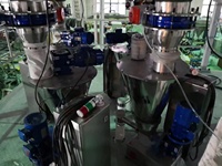 Système de pesage automatique à double vis Perte de micro-doseur de poudre gravimétrique dans le chargeur de poids