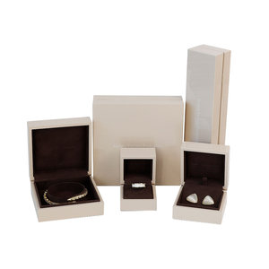 Excelente calidad forro de terciopelo brazalete caja de almacenamiento pendientes estuches de joyería conjunto con madera <span class=keywords><strong>GVP</strong></span> - Product Image 1