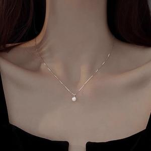 Collier clavicule en argent 925 de style français pour femme avec un pendentif en perle d'eau douce, luxe haut de gamme, style français léger - Product Image 4