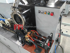 1-1/4 pulgadas Máquina para fabricar clavos para techos de alambre galvanizado electrolítico de calibre 0.120 con vástago liso, con motor de alta productividad de 8kW - Product Image 2