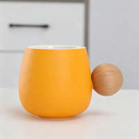 Mug à café en céramique de 300 ml, couleur unie, finition rugueuse, avec poignée en bois ronde, pour eau froide et chaude, cadeau pour la fête des mères