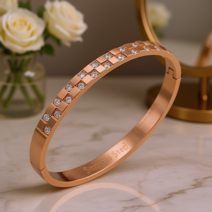 Bracciale a cerniera in acciaio inossidabile placcato oro rosa con cristalli e strass, braccialetto alla moda per donna - Product Image 2