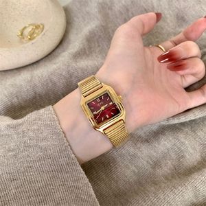 Reloj de Metal Cuadrado Clásico con Logotipo Personalizado, Reloj de Cuarzo Dorado Pequeño Vintage para Mujer - Product Image 6