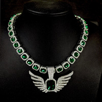 Collier unisexe de luxe léger, style niche, avec pendentif Ailes d'Ange, serti de diamants taille Asscher émeraude et pavé, sur chaîne à maillons Rock Candy, style Hip