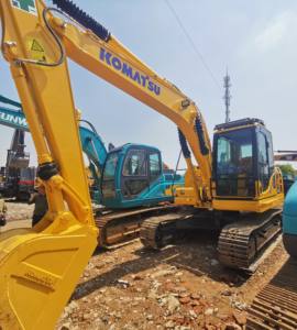 Excavatrice Komatsu PC120 d'occasion, 85 CV, godet de 0,5 m³, pelle hydraulique sur chenilles de 12 tonnes pour la construction - Product Image 2