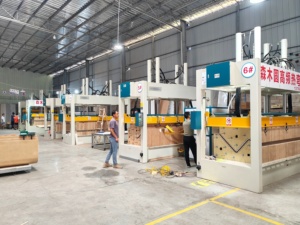 Presse à chaud haute fréquence YOWING pour la production de MDF avec PLC et boîte de vitesses brevetée - Product Image 5