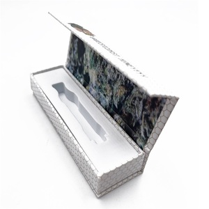 Boîte de retournement holographique magnétique de 0.5ml 1ml 2ml Boîte d'emballage de cartouche de papier en carton Rigih avec mousse EVA - Product Image 1