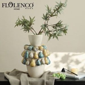 Florero de Cerámica Decorado a Mano con Frutas Flolenco, Florero con Acento de Pera en 3D para Decoración del Hogar, Comercial y de Hoteles - Product Image 1