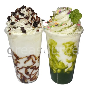 Postre Falso de Burbujas de Té Simuladas con Helado de Matcha, Sabores Surtidos, Chocolate, Galleta y Fresa, Modelo de Atrezzo para Fotografía y Fiestas - Product Image 1