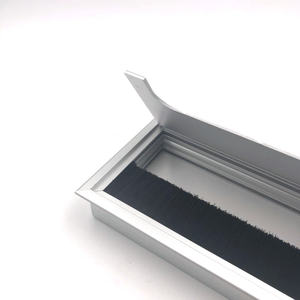 Boîte de gestion de câbles en alliage d'aluminium Luye Hardware 80mmx275mm, glissière latérale, pour bureau, conférence, usage professionnel - Product Image 4