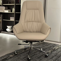 Chaise de bureau de direction pivotante confortable et contemporaine de luxe au design moderne et à dossier haut en cuir