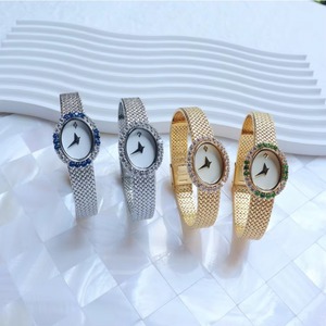 Montre à quartz élégante et personnalisée pour femme avec bracelet en métal tendance pour le quotidien professionnel - Product Image 4