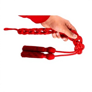 QUICK WAY INDUSTRIES Cordon d'épaule et aiguillettes personnalisés en soie et polyester pour uniforme de cérémonie - Confortables, couleur rouge unie, avec logo - Product Image 3