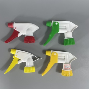Vente en gros <span class=keywords><strong>d</strong></span>'usine <span class=keywords><strong>Pistolet</strong></span> à pulvérisation en plastique utilisé pour arroser les fleurs et laver les voitures avec une tête de <span class=keywords><strong>pistolet</strong></span> à pression manuelle - Product Image 4