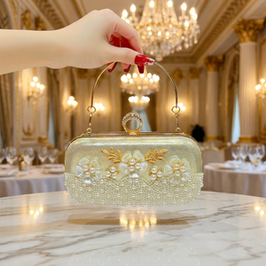 Bolso de noche floral para mujer, tipo clutch con cadena, brillante, con asa superior, bolso de hombro de moda, con perlas y cuentas florales, y carteras - Product Image 1