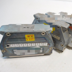 6ES7 132-6GD50-0BA0 Simatic S7 6ES7132-6GD50-0BA0 ES:<span class=keywords><strong>4</strong></span> Neu Original Sofort Lieferbar Industrielle Automatisierung PAC Dedizierter SPS - Product Image 2