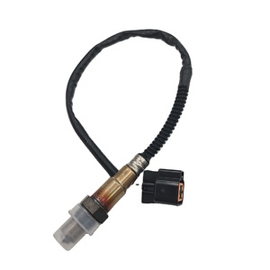 Capteur d'oxygène 39210-26620 pour Hyundai <span class=keywords><strong>Accent</strong></span> 1.4 <span class=keywords><strong>GL</strong></span> 1.3 1.5 1.6 Coupé 2.0 GLS Elantra Getz Lantra Matrix Trajet Tucson - Product Image 1