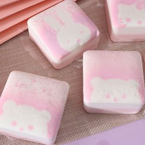Jouet anti-stress amusant à pincer, en forme de brique de lait, à rebond lent, doux et mou, avec sensation de toast collant et de doigt tapotant, pour soulager le stress - Product Image 4