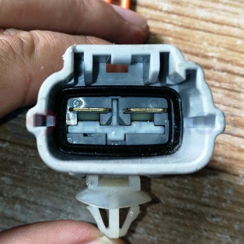 Car Connector For 2pin fan plug For GAC Trumpchi GA5 CT2-0363G